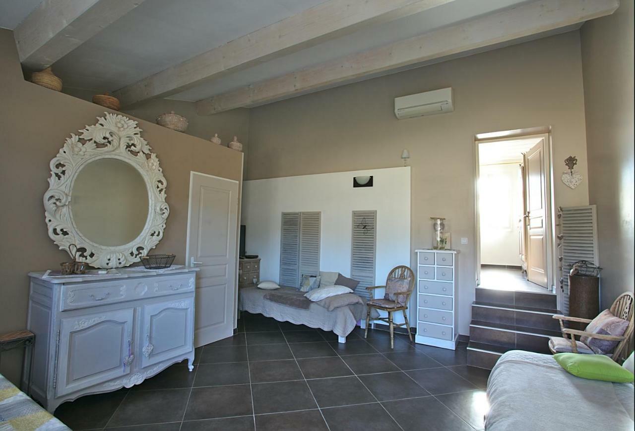 Bed and Breakfast La Bastide Des Sources Le Castellet  Exteriér fotografie